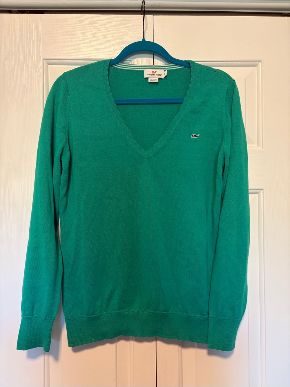 Vineyard Vines Heritage V-neck Sweater Cuff accents
